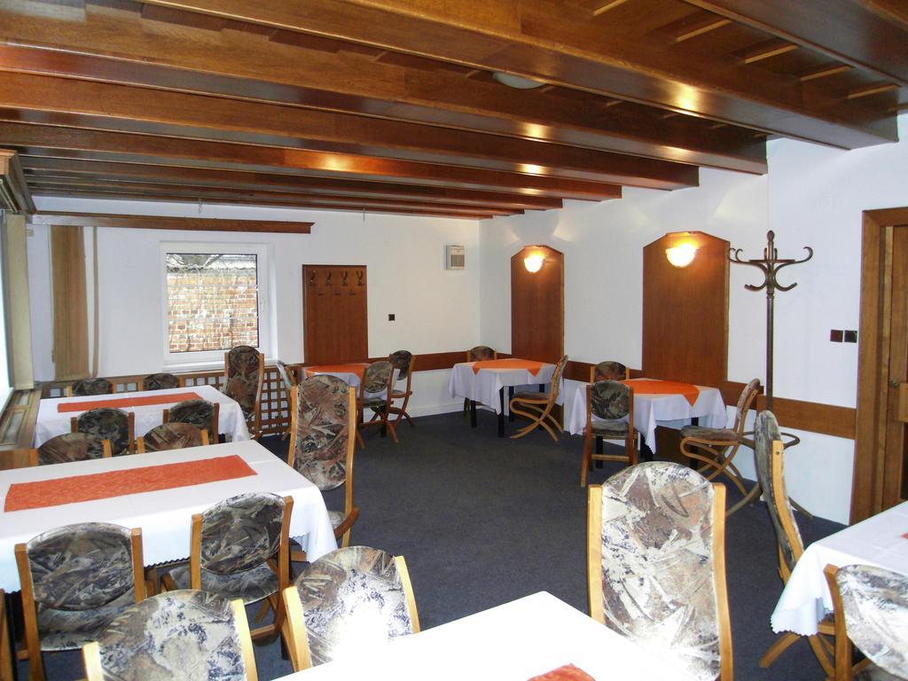 Penzion A Restaurace U Veterana Frenštát pod Radhoštěm Zewnętrze zdjęcie